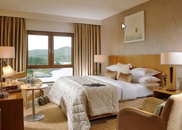 Sneem Hotel מלון 4*